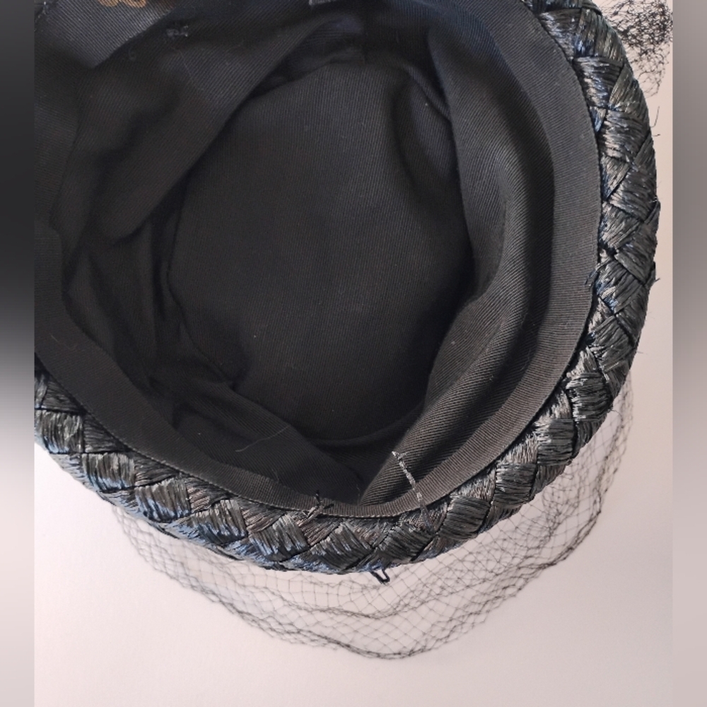 Bundle Of 2 Vintage 1950s Hats Black Woven Straw Classic Feminine I Love Lucy - Picture 8 of 11